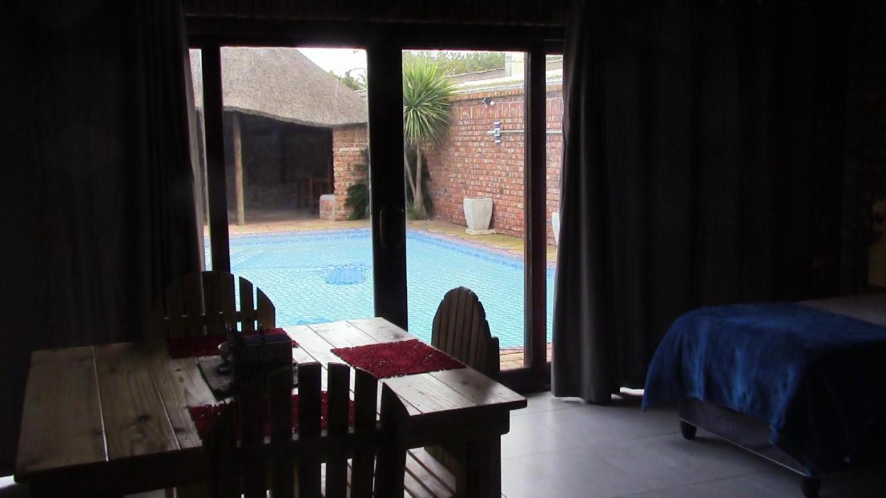 The Bay Inn Port Elizabeth Exterior photo